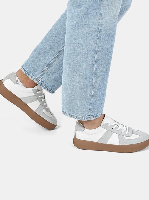 Baskets en Cuir BATA - Kiabi