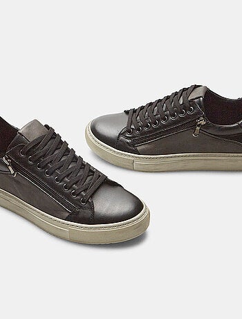 Baskets en cuir BATA