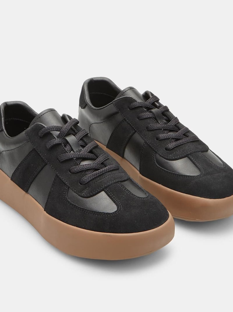 Baskets en Cuir BATA Noir - Kiabi