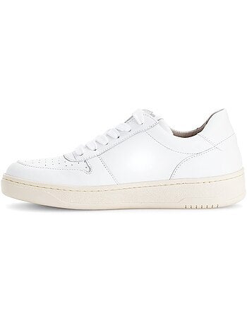 Baskets en cuir