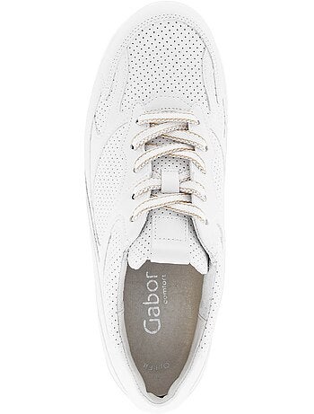 Baskets en cuir