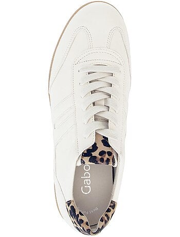 Baskets en cuir