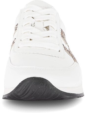 Baskets en cuir