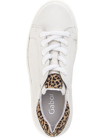 Baskets en cuir