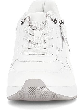 Baskets en cuir