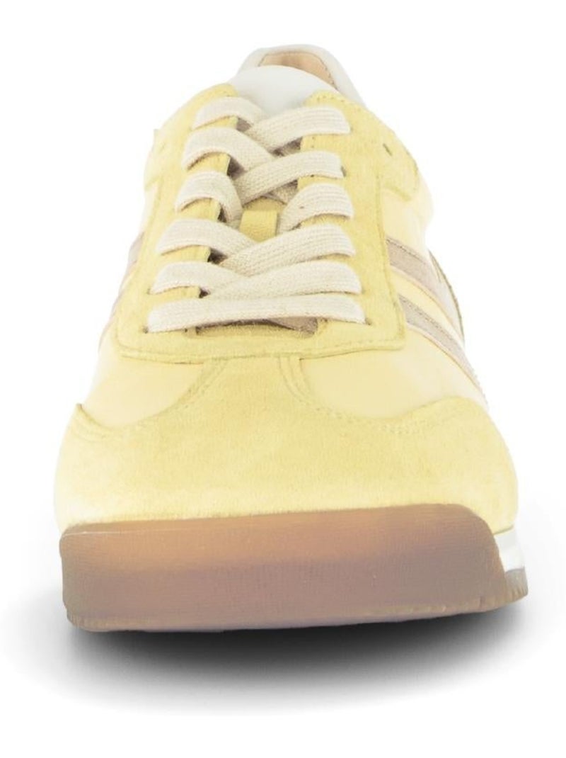 Baskets  en cuir et nubuck Jaune - Kiabi