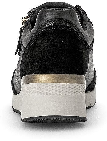 Baskets en cuir et nubuck