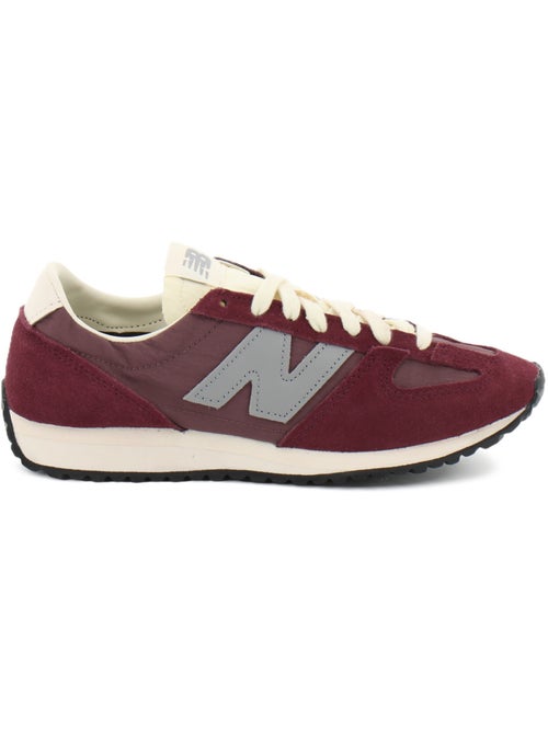 Baskets en cuir et suede new balance - Kiabi Baskets en cuir et suede new balance - Kiabi