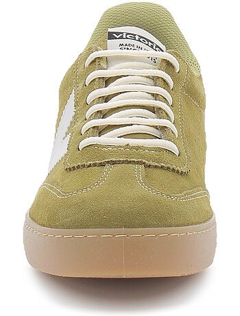 Baskets en cuir et suede victoria.