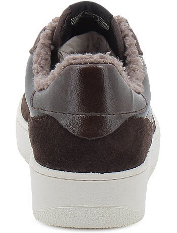 Baskets en cuir et suede victoria.