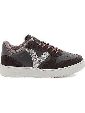 Baskets en cuir et suede victoria.