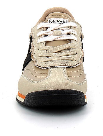 Baskets en Cuir et Suede Victoria.