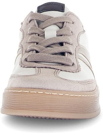 Baskets en cuir lisse