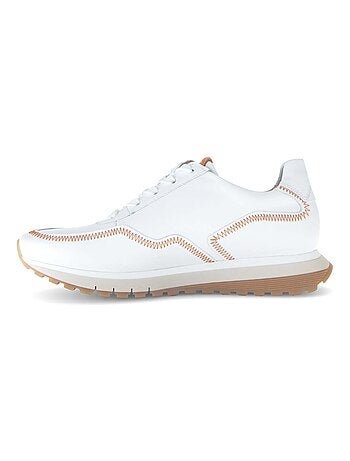 Baskets en cuir lisse