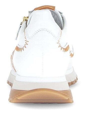 Baskets en cuir lisse
