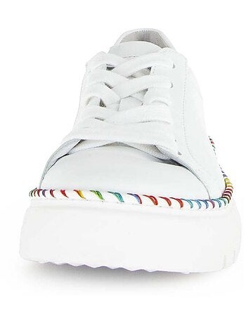 Baskets en cuir lisse