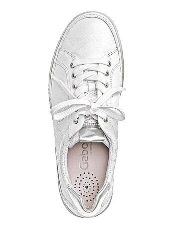 Baskets en cuir lisse
