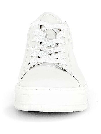 Baskets en cuir lisse