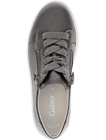 Baskets en cuir lisse