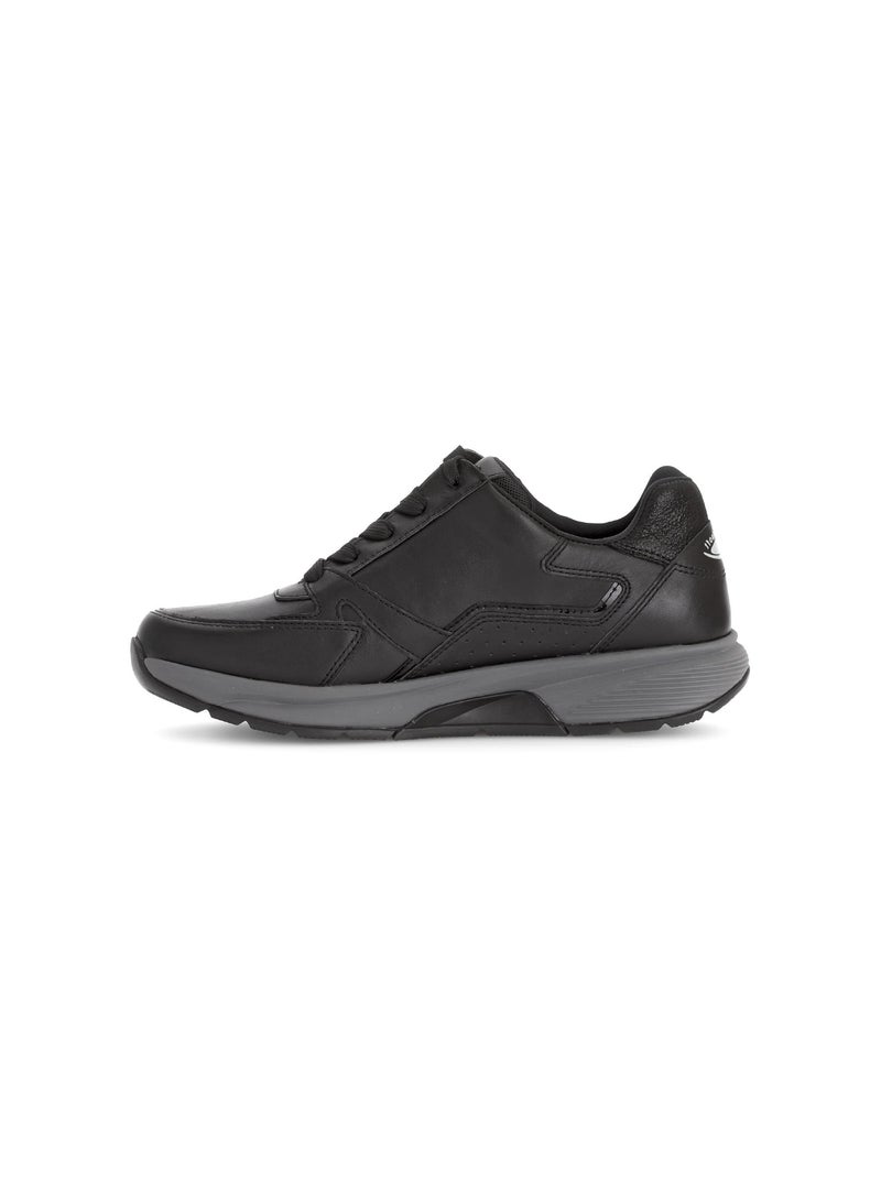 Baskets  en cuir lisse Noir - Kiabi