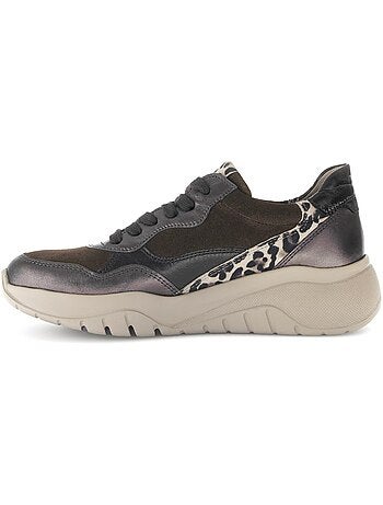 Baskets en cuir lisse