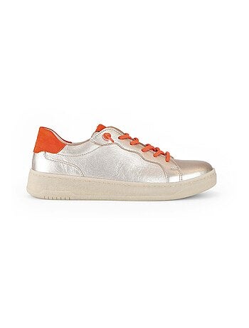 Baskets en cuir