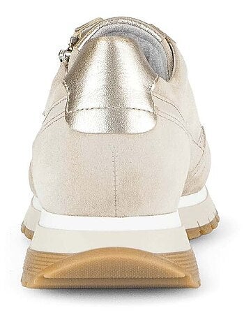 Baskets en cuir velours
