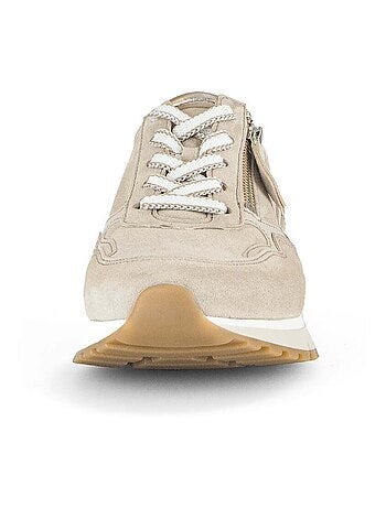 Baskets en cuir velours