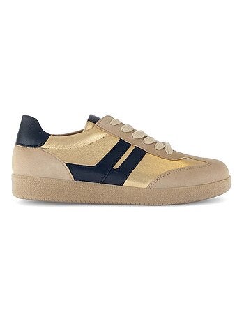 Baskets en cuir velours