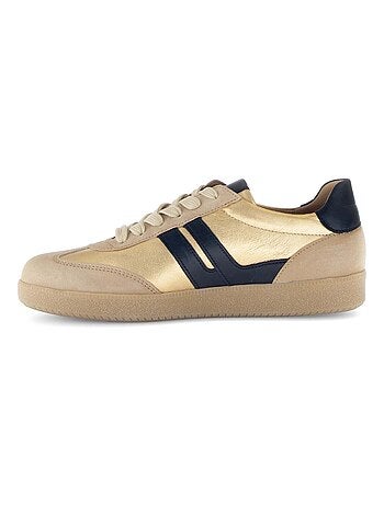 Baskets en cuir velours