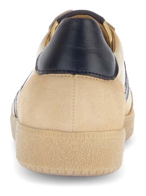 Baskets  en cuir velours - Kiabi