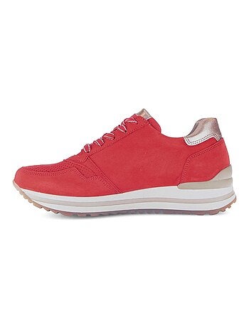 Baskets en cuir velours