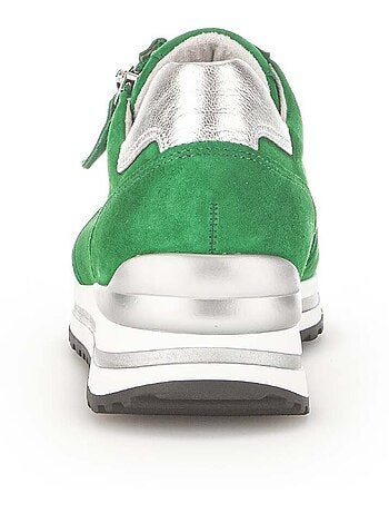 Baskets en cuir velours