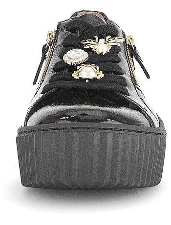Baskets en cuir vernis