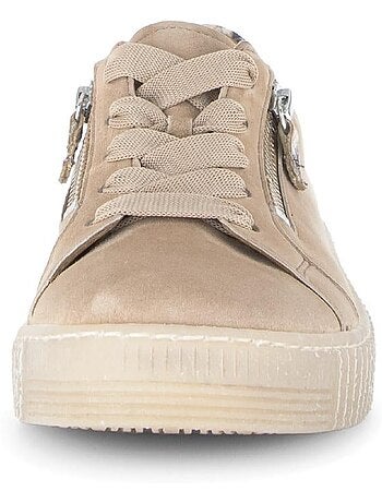 Baskets en daim