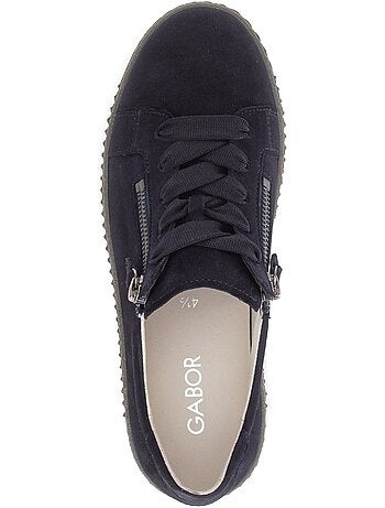 Baskets en daim