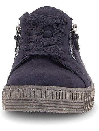 Baskets en daim