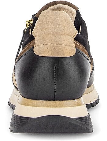 Baskets en daim et cuir