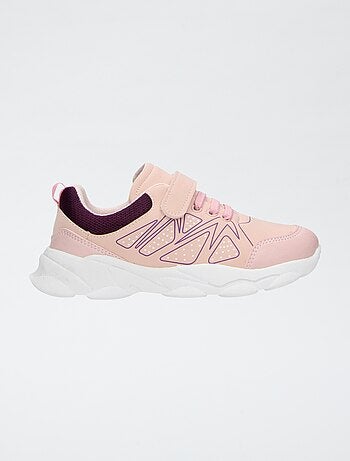 Baskets en mesh avec scratchs et lacets élastiquées