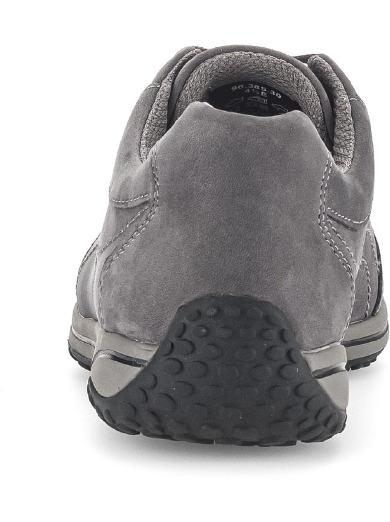 Baskets  en nubuck Gris - Kiabi