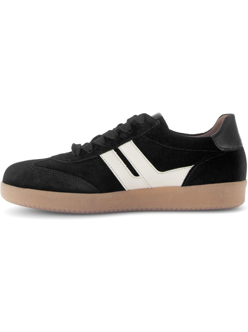 Baskets  en nubuck Noir - Kiabi