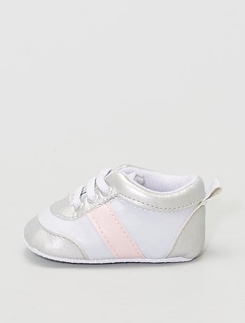 Chaussures Vetements Bebe Taille 18 19 Kiabi