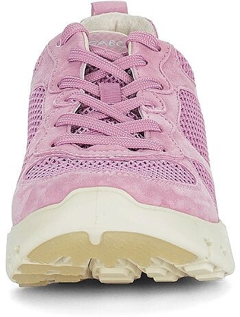 Baskets en textile et nubuck