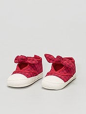 Chaussures Bebe Chaussures Adultes Et Enfants Rouge Kiabi