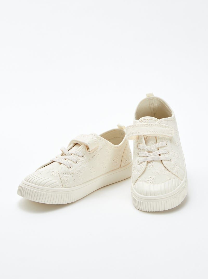 Baskets en toile et broderies à scratchs BEIGE - Kiabi