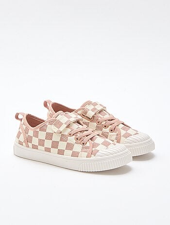 Baskets en toile imprimé damiers