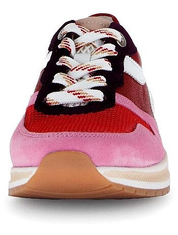 Baskets et en textile