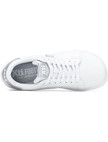 Baskets femme à lacets