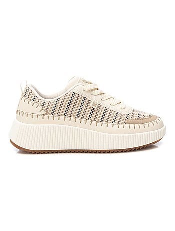 Baskets femme à lacets