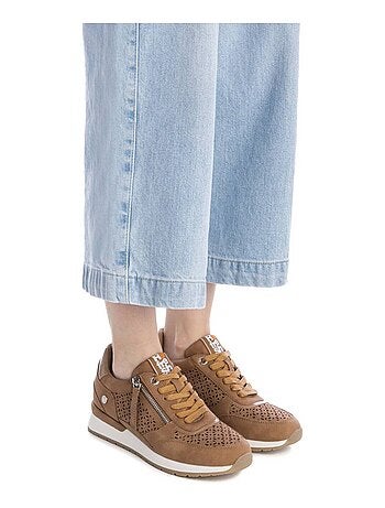 Baskets femme à lacets